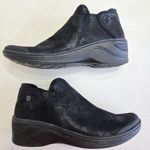 *Like New* Bzees Lightweight Side Zip Boots